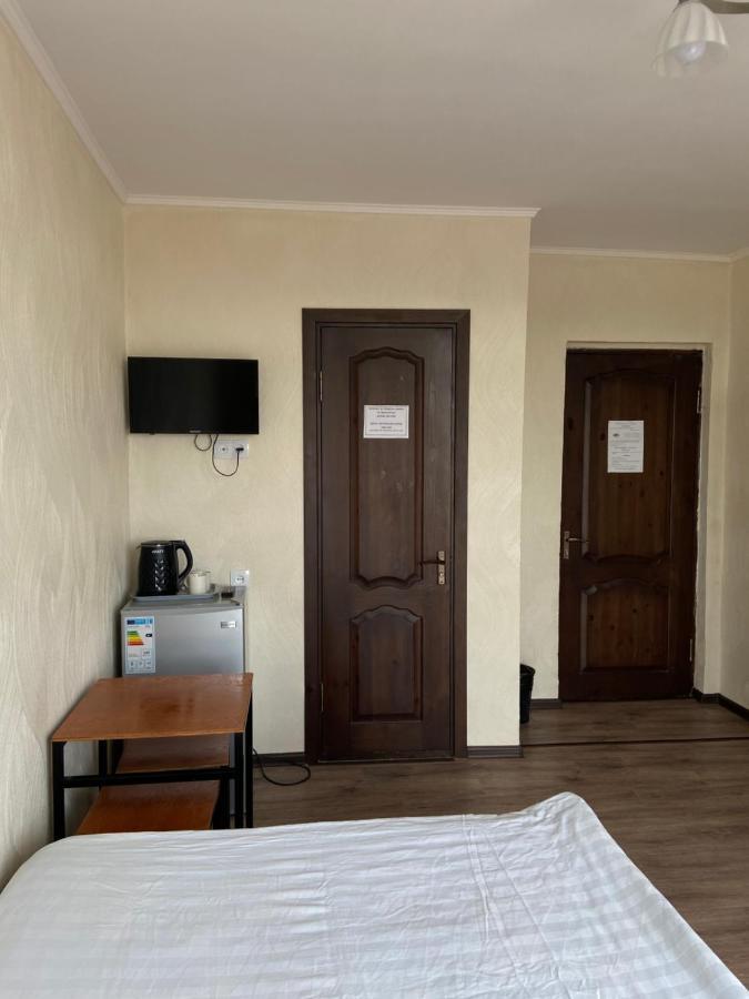 Eram Garden Hotel Bosteri Exterior foto